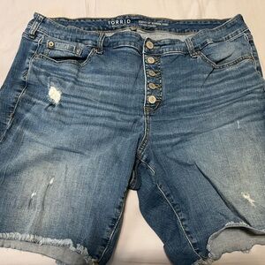 Torrid size 20 shorts